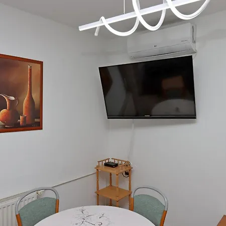 Appartement By The Sea Barbat, Rab - 24932 Rab Town